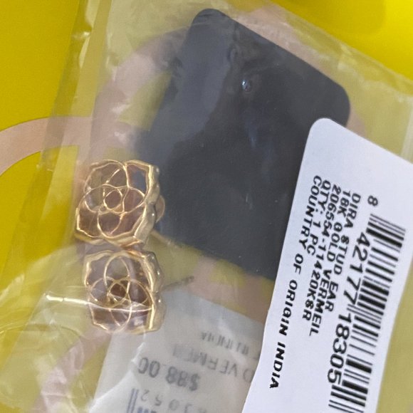 NWT Kendra Scott 18K Gold Vermeil Dira Studs - Picture 3 of 4